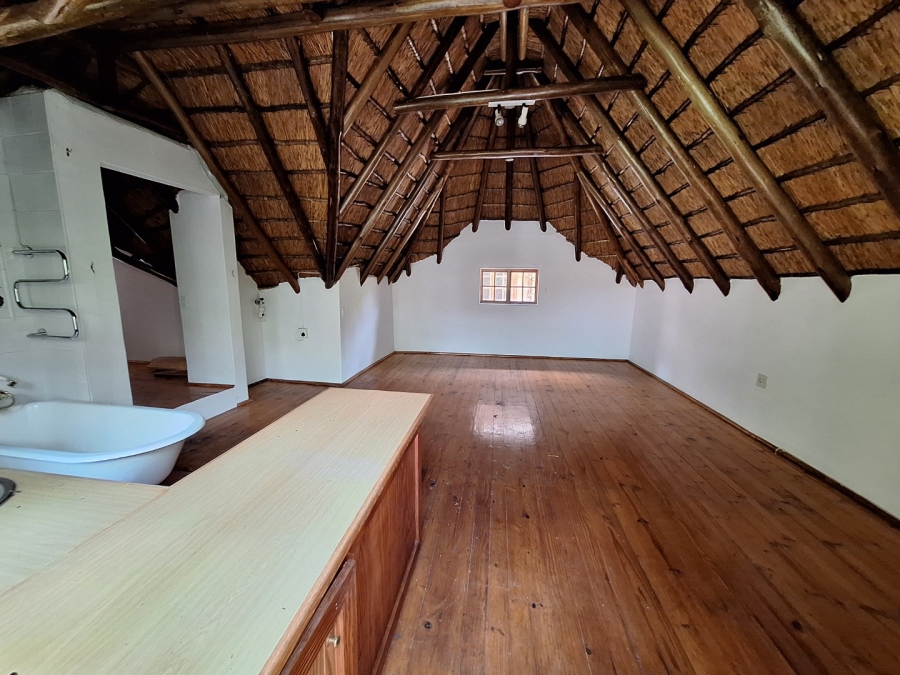 5 Bedroom Property for Sale in Mooivallei Park North West